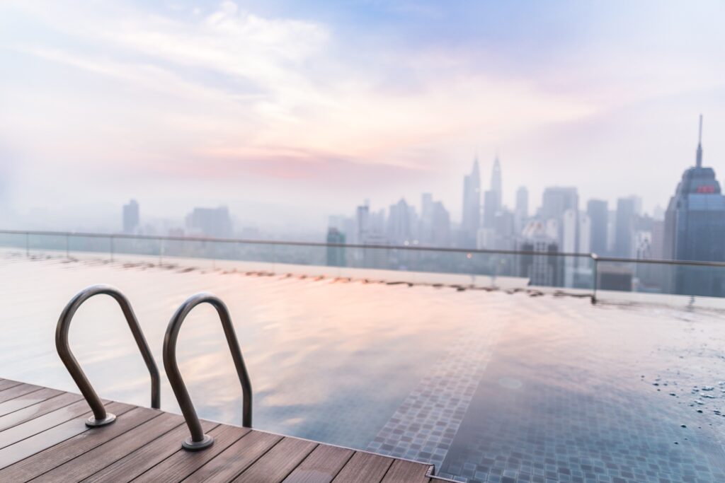 4 things you must know about swimming pools